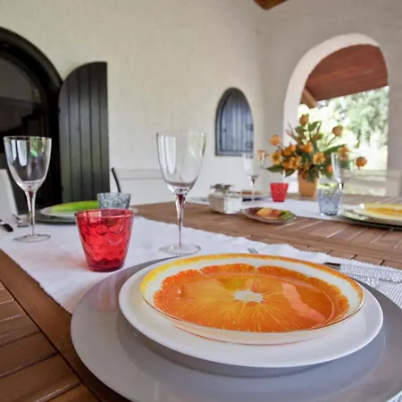 Villa Casale Al Mare - With Swimming Pool 150 Meters From The Porto Columbu - Perd'E Sali