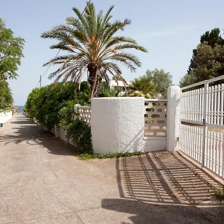 Villa Casale Al Mare - With Swimming Pool 150 Meters From The *