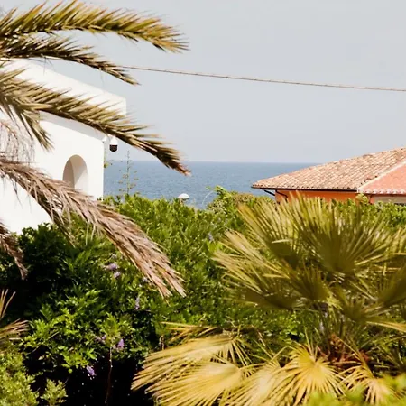 Villa Casale Al Mare - With Swimming Pool 150 Meters From The