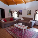 Casale Al Mare - With Swimming Pool 150 Meters From The Willa Porto Columbu - Perd'E Sali